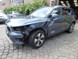 krockskadad bil auto Volvo XC40 Momentum 2021/2