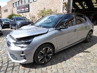 Vaurioauto  passenger cars Opel Corsa-E GS Line 2021/2