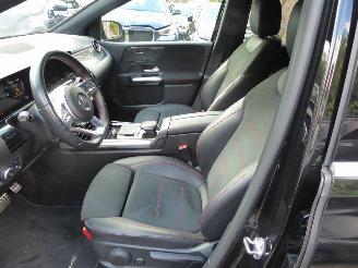 Mercedes B-klasse 180d AMG picture 7