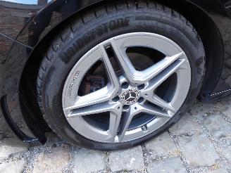 Mercedes B-klasse 180d AMG picture 2