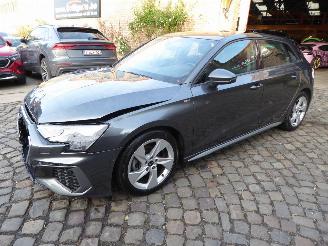 Schadeauto Audi A3 Sportback S Line 2023/11
