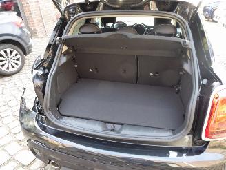 Mini Cooper Essential picture 10