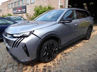 Coche accidentado Peugeot 5008 Allure 2025/6