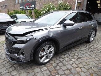 krockskadad bil auto Audi Q4 45 e-tron S Line 2024/8