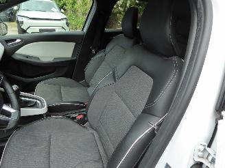 Renault Clio Techno picture 13