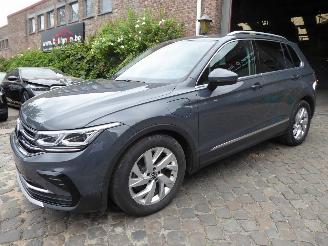 uszkodzony samochody osobowe Volkswagen Tiguan Elegance eHybrid 2021/5