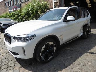 skadebil auto BMW iX3 Impressive 2022/8