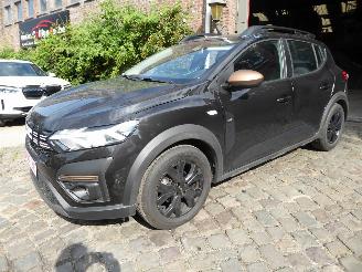 uszkodzony samochody osobowe Dacia Sandero III Stepway Extreme+ 2025/10