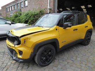 krockskadad bil auto Jeep Renegade North Star Mild-Hybrid FWD 2025/5