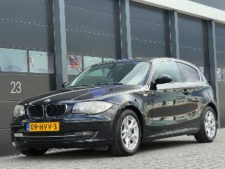 Tweedehands auto BMW 1-serie 118d Clima Navi PDC 2009/3