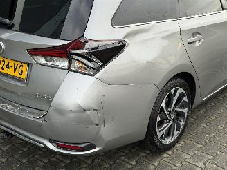 Toyota Auris 1.6D Xenon Clima EURO-6 picture 12