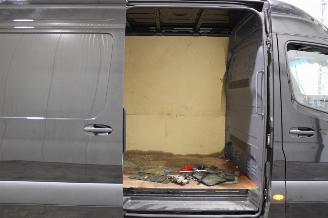 Mercedes Sprinter  picture 22