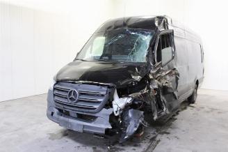 Vaurioauto  passenger cars Mercedes Sprinter  2024/10