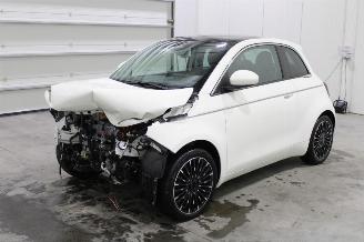 škoda osobní automobily Fiat 500  2022/9