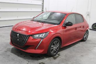 Vaurioauto  passenger cars Peugeot 208  2022/6