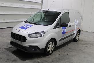 Vaurioauto  passenger cars Ford Transit Connect  2023/2