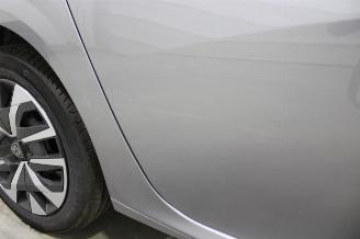 Peugeot 208  picture 23