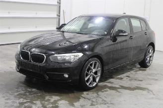 krockskadad bil auto BMW 1-serie 116 2016/2