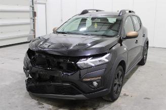 Damaged car Dacia Sandero  2023/12