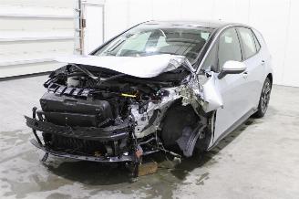 krockskadad bil auto Volkswagen ID.3  2023/9