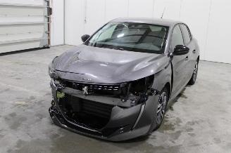 Damaged car Peugeot 208  2023/2