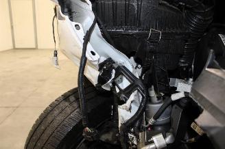 Volkswagen Transporter T6 picture 20