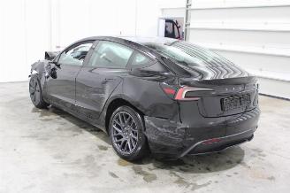 Tesla Model 3  picture 4