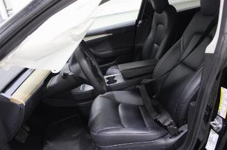 Tesla Model 3  picture 11