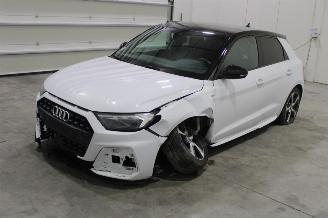 Schadeauto Audi A1  2020/2