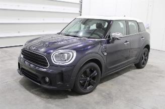 krockskadad bil auto Mini Cooper _COUNTRYMAN 2023/11
