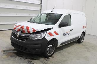 krockskadad bil auto Renault Express  2023/3