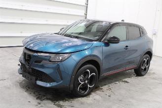 Damaged car Alfa Romeo Junior  2025/6