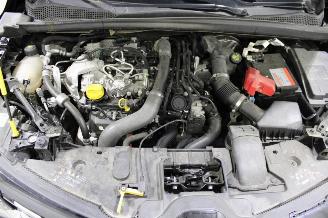 Renault Captur  picture 16