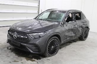 damaged passenger cars Mercedes GLC 300 2025/7