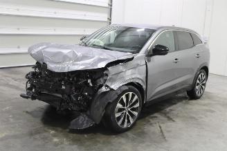 damaged passenger cars Renault Austral  2023/9