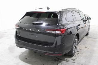 Skoda Superb  picture 3