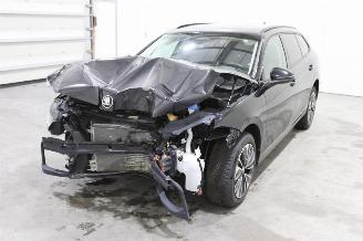 Damaged car Skoda Superb  2024/12