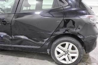 Renault Clio  picture 9