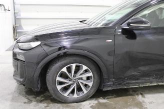 Audi Q6 e-tron picture 5