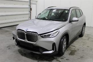 Voiture accidenté BMW iX1  2025/3