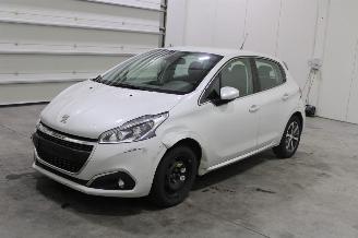 Unfallwagen Peugeot 208  2019/12