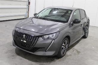 Vaurioauto  passenger cars Peugeot 208  2022/6