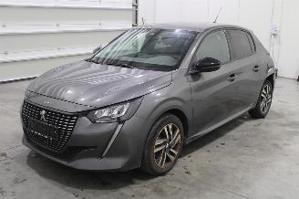 damaged passenger cars Peugeot 208  2023/5