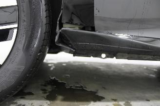Peugeot 208  picture 8