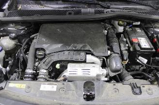 Peugeot 2008  picture 15