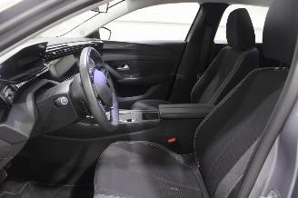 Peugeot 308  picture 11
