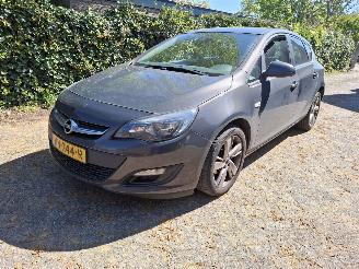 Unfallwagen Opel Astra Astra 1.4 Hatchback airco  inruiler165000km 2014/1