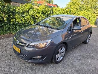 Coche accidentado Opel Astra Astra 1.4  sport nette auto Apk 2027 inruiler 167000km 2014/1