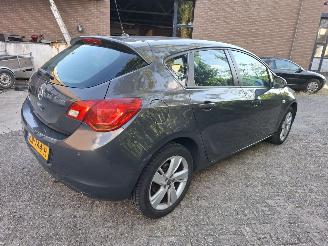 Opel Astra Astra 1.4  sport VERKOCHT Apk 2027 inruiler 167000km picture 7