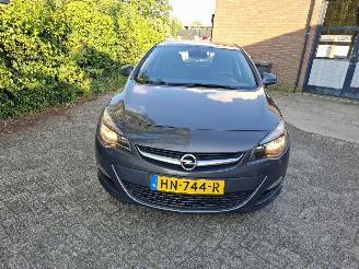 Opel Astra Astra 1.4  sport VERKOCHT Apk 2027 inruiler 167000km picture 3